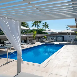 Saltwater Luxury Port Douglas